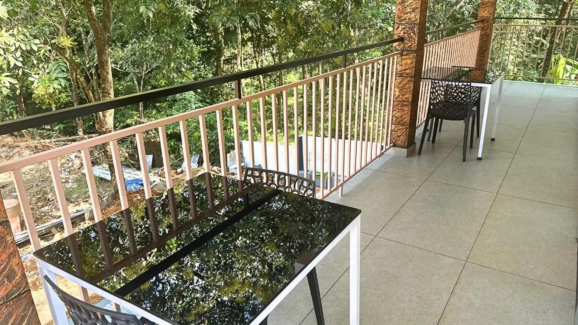 Chakkantharas Premium Villa Athirappilly