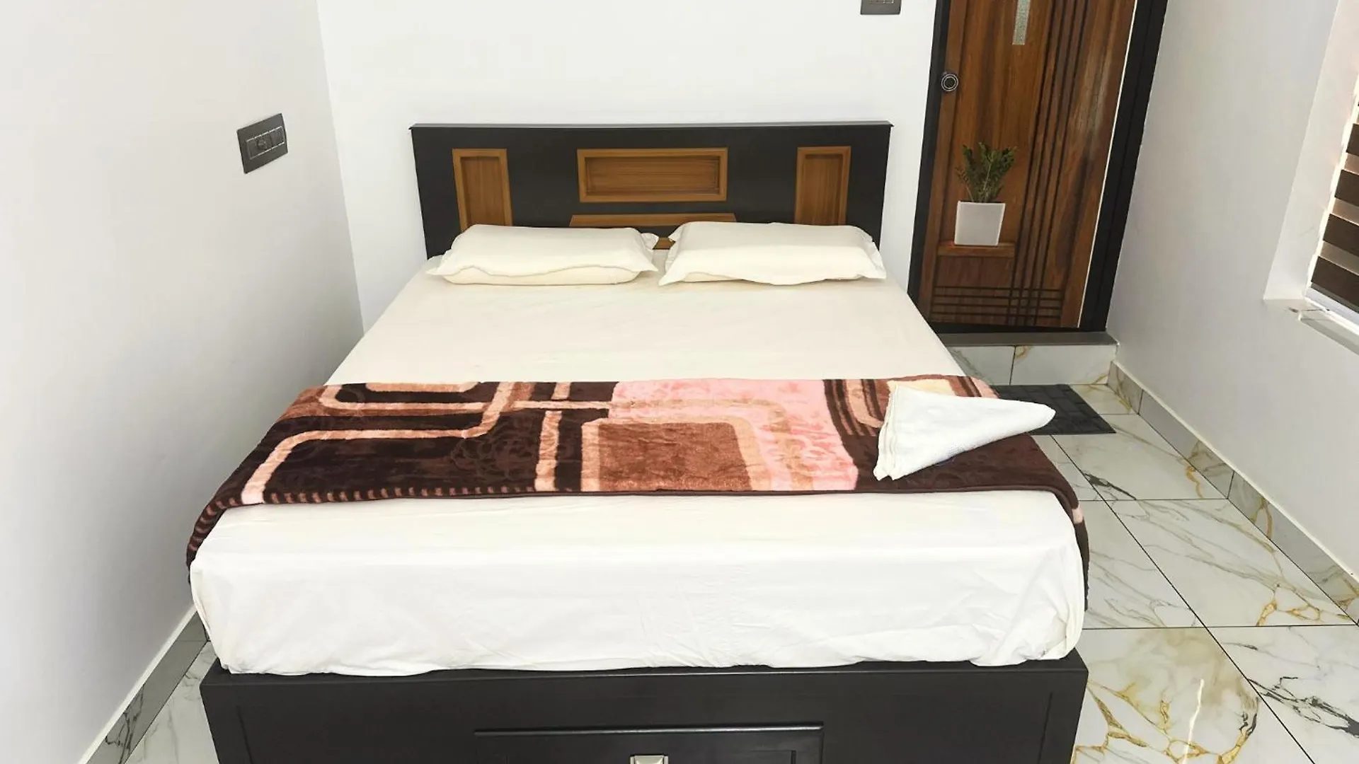 Chakkantharas Premium Villa Athirappilly